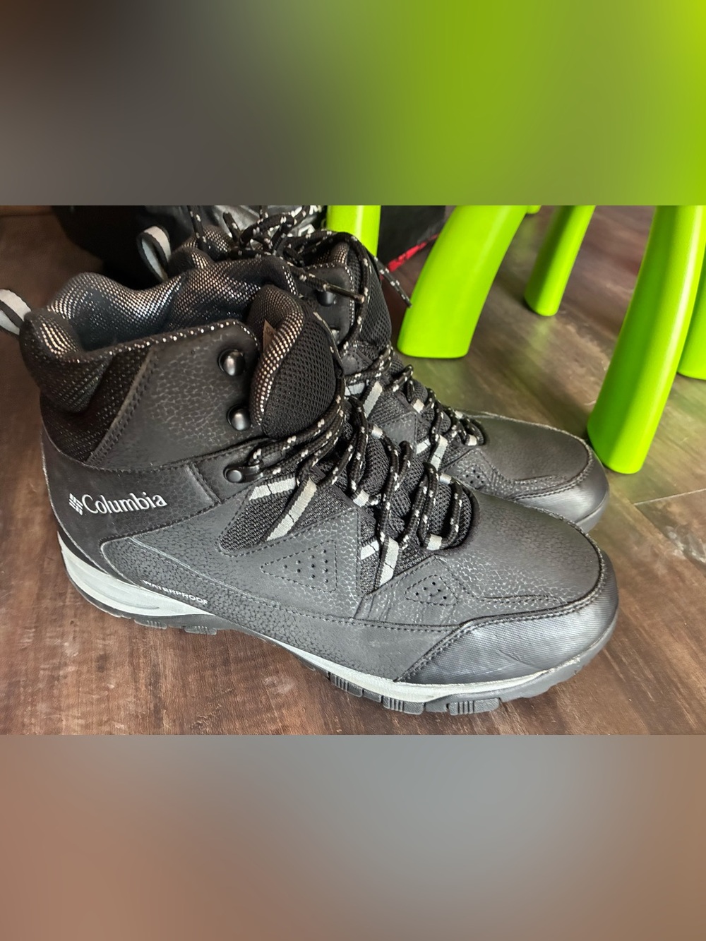 Columbia Men's Black Hiking Boots